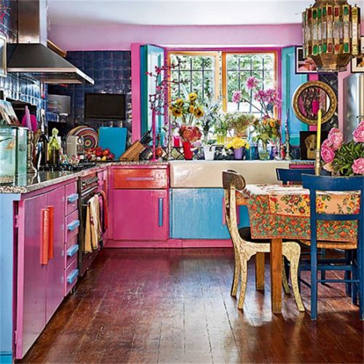 Bright Boho Color And Style Decoration For Your Sweet Home; Boho Living Room; Boho Bedroom; Boho Kitchen; Boho Style; Boho Home Decor; Home Decor; Living Room Decor; Bedroom Decor; Kitchen Decor #homedecor #bohodecor #boholivingroom #bohokitchen #bohobedroom #livingroomdecor #bedroomdecor #kitchendecor