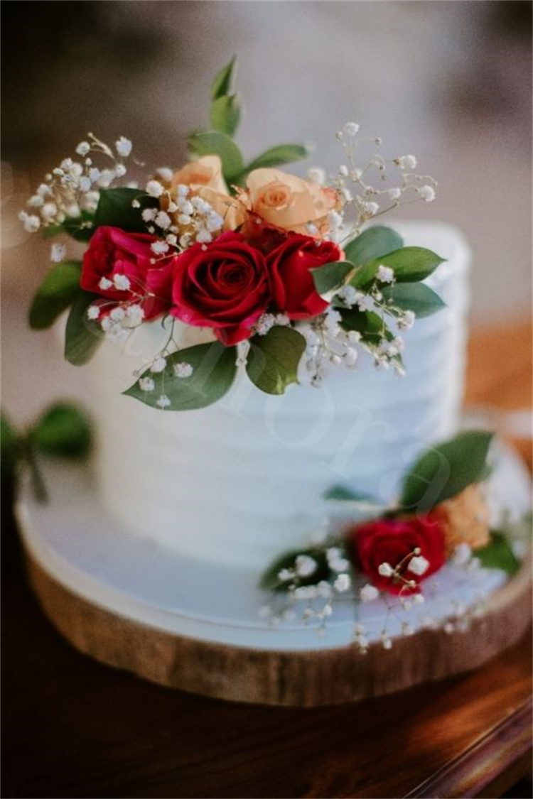 Gorgeous Wedding Cake Ideas For Your Big Day; Wedding Cake; Rustic Wedding Cake; Modern Wedding Cake; Romantic Wedding Cake; Unique Wedding Cake; Cake; One Layer Wedding Cake; Multi-layer Wedding Cake #weddingcake #rusticweddingcake #romanticweddingcake #modernweddingcake #weddingcakeDIY #multilayerweddingcake #onelayerweddingcake