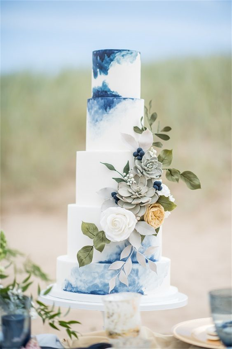 Gorgeous Wedding Cake Ideas For Your Big Day; Wedding Cake; Rustic Wedding Cake; Modern Wedding Cake; Romantic Wedding Cake; Unique Wedding Cake; Cake; One Layer Wedding Cake; Multi-layer Wedding Cake #weddingcake #rusticweddingcake #romanticweddingcake #modernweddingcake #weddingcakeDIY #multilayerweddingcake #onelayerweddingcake