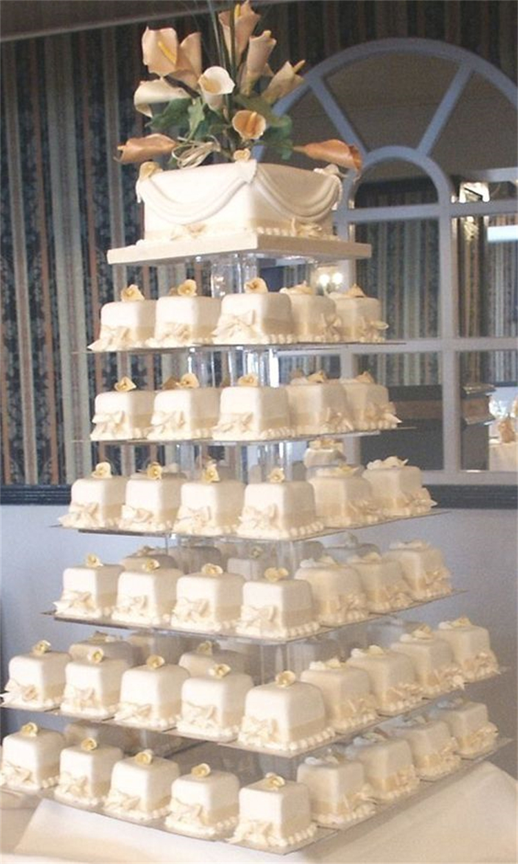 Gorgeous Wedding Cake Ideas For Your Big Day; Wedding Cake; Rustic Wedding Cake; Modern Wedding Cake; Romantic Wedding Cake; Unique Wedding Cake; Cake; One Layer Wedding Cake; Multi-layer Wedding Cake #weddingcake #rusticweddingcake #romanticweddingcake #modernweddingcake #weddingcakeDIY #multilayerweddingcake #onelayerweddingcake