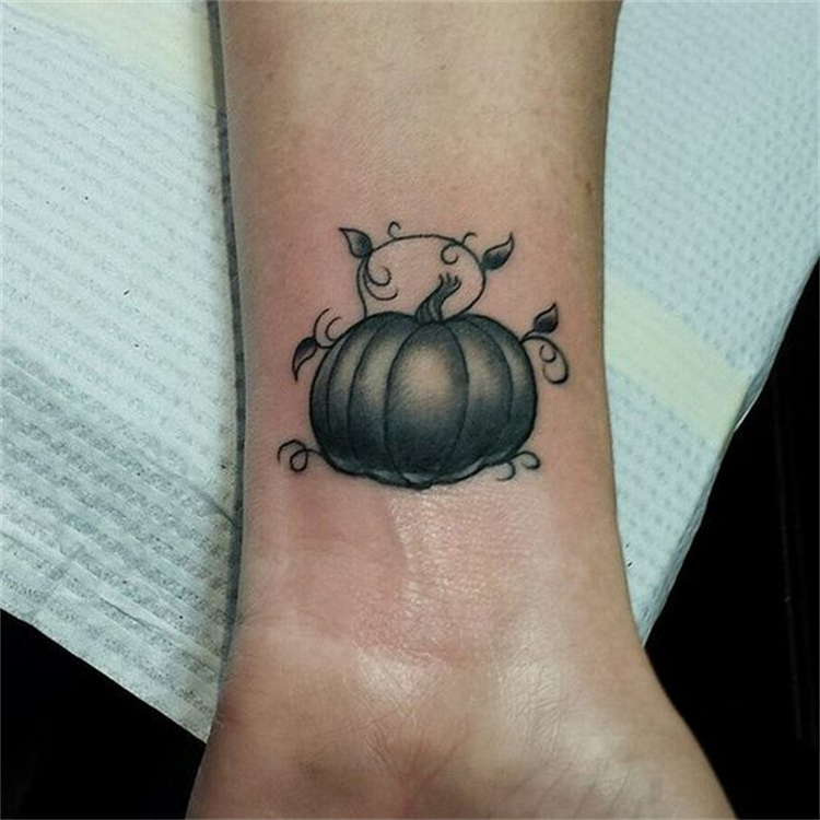 Cool Fall Tattoo Designs To Make You Enjoy The Fall Season; Fall Tattoo; Tattoo; Tattoo Design; Fall Leave Tattoo; Fall Pumpkin Tattoo; Fall Flower Tattoo; #tattoo #tattoodesign #falltattoo #fallleavetattoo #fallpumpkintattoo #fallflowertattoo