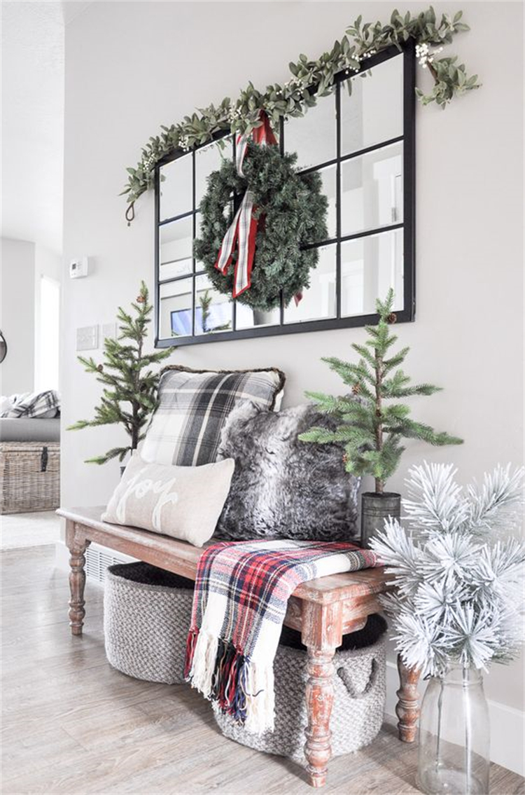 Amazing Christmas Home Entryway Decoration Ideas In 2021; Christmas Decor; Christmas Holiday; Home Decor; Entryway Decor; Entryway Decoration; Christmas Entryway Decor; Entryway #entryway #christmas #christmasdecor #homedecor #entrywaydecor #entrywaydesign #christmashomedecor