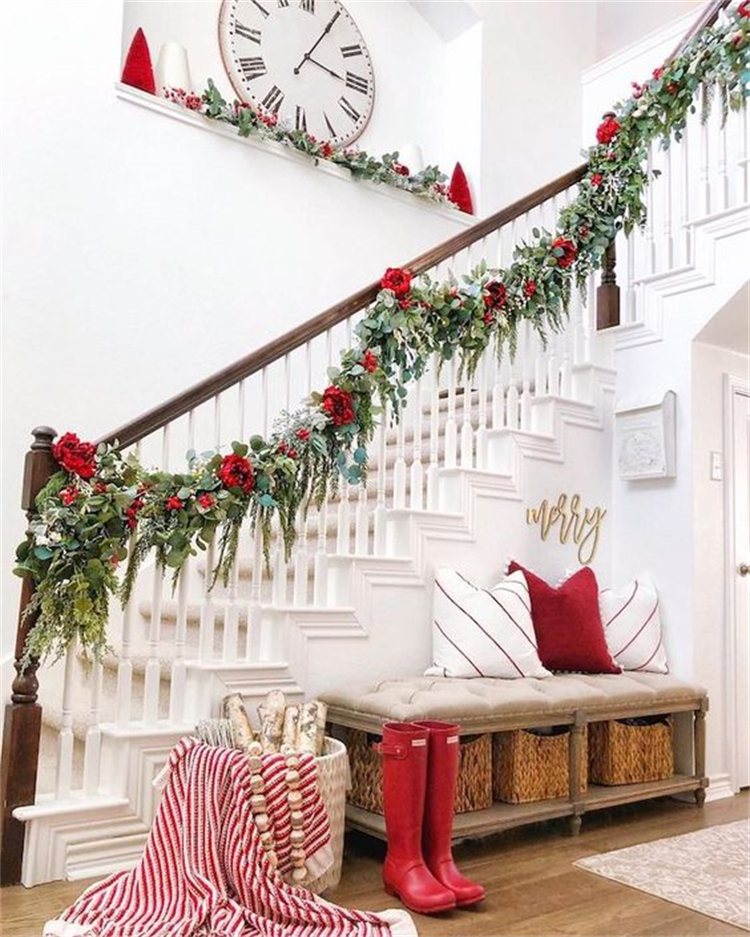 Amazing Christmas Home Entryway Decoration Ideas In 2021; Christmas Decor; Christmas Holiday; Home Decor; Entryway Decor; Entryway Decoration; Christmas Entryway Decor; Entryway #entryway #christmas #christmasdecor #homedecor #entrywaydecor #entrywaydesign #christmashomedecor
