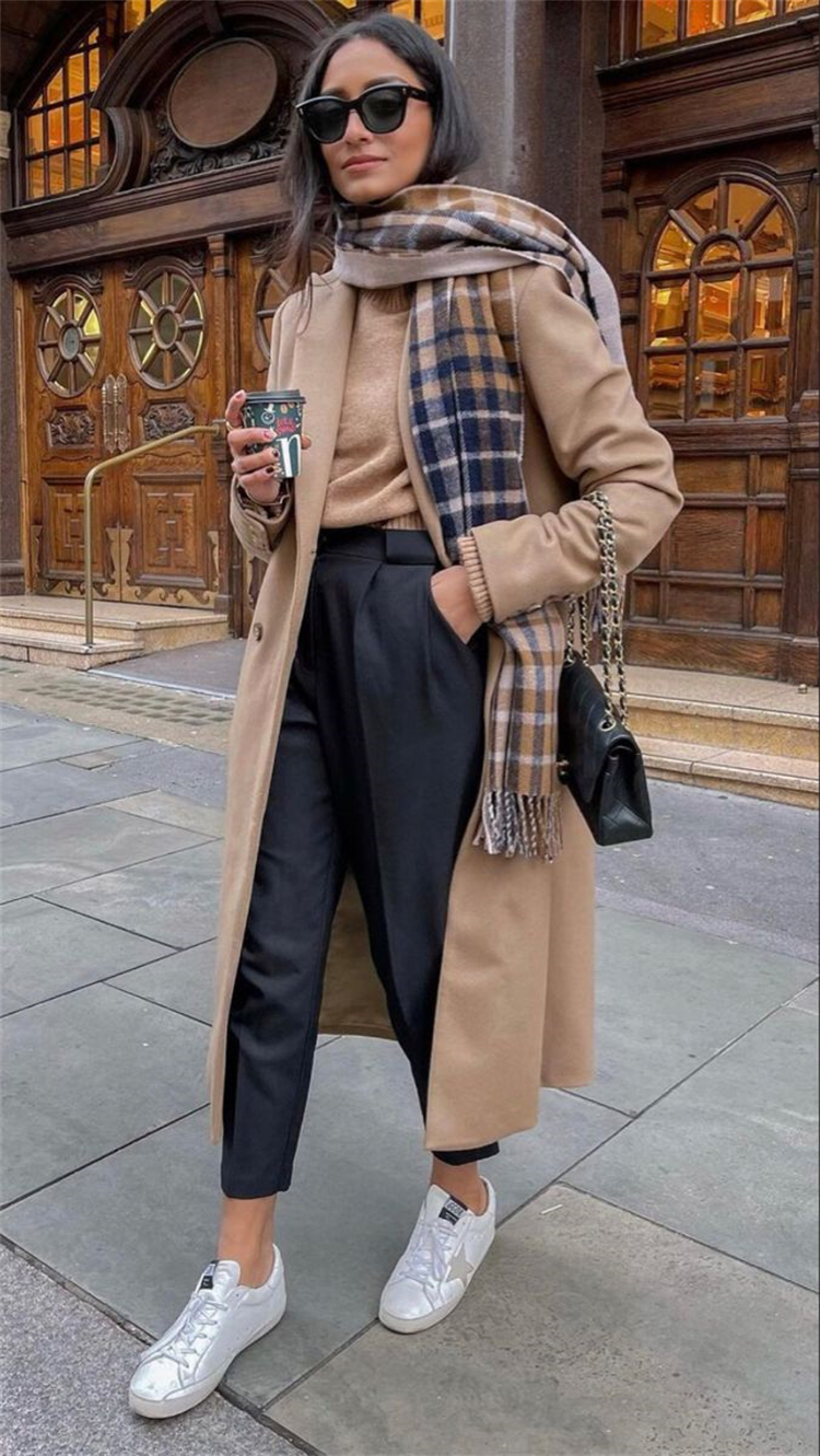 Trendy Winter Outfits To Make You Look Flawless; Winter Outfits; Outfits; Faux Fur Outfits; Winter Coat; Coat; Parka Jacket; Faux Fur Coat; Winter Jacket; Winter Sweater #winteroutfit #outfits #fauxfurcoat #wintercoat #winterjacket #parkajacket #leathercoat