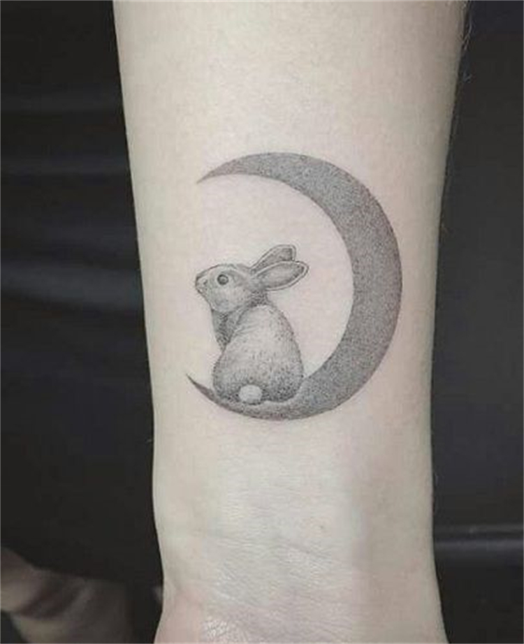 Cute And Stylish Rabbit Tattoo Designs To Copy Now; Rabbit Tattoo; Tattoo; Tattoo Design; Cute Tattoo; Unique Rabbit Tattoo; Ankle Rabbit Tattoo; Arm Rabbit Tattoo; #rabbit #rabbittattoo #tattoo #tattoodesign #anklerabbittattoo #armrabbittattoo #uniquerabbittattoo