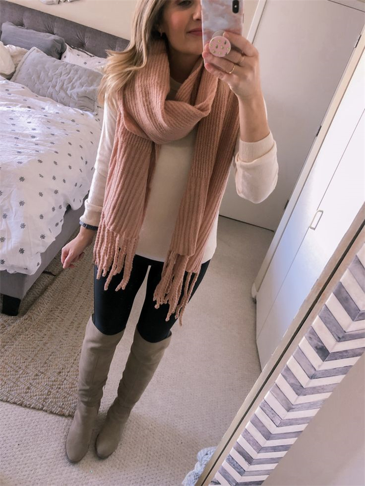 Winter Accessories To Make You Total Look Fabulous; Winter Outfits; Outfits; Winter Accessories; Winter Hat; Winter Scarf; Winter Boots; High Knee Boots; #winteroutfits #winteraccessories #winterhat #winterscarf #winterboots #highkneeboots