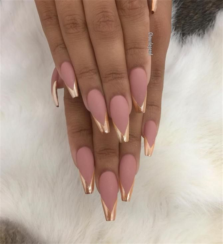 Gorgeous Prom Nail Designs To Make You Look Glam; Prom Nail; Nail; Nail Design; Glitter Prom Nail; Ombre Prom Nail; Matte Prom Nail; Matte Nail; Ombre Nail; Glitter Nail; #nail #naildesign #promnail #glitternail #ombrenail #mattenail #mattepromnail #ombrepromnail #glitterpromnail