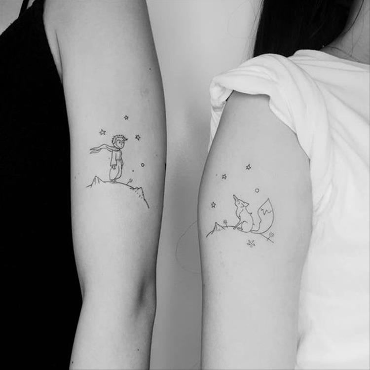 Gorgeous Couple Matching Tattoos To Make Your Fall In Love; Couple Tattoo Ideas; Couple Tattoos; Matching Couple Tattoos;Simple Couple Matching Tattoo;Tattoos; Finger Matching Tattoo; Ankle Matching Tattoo; Shoulder Couple Matching Tattoo; #tattoo #couplematchingtattoo #matchingtattoo #fingermatchingtattoo #armmatchingtattoo #anklematchingtattoo #shouldermatchingtattoo #coupletattoo