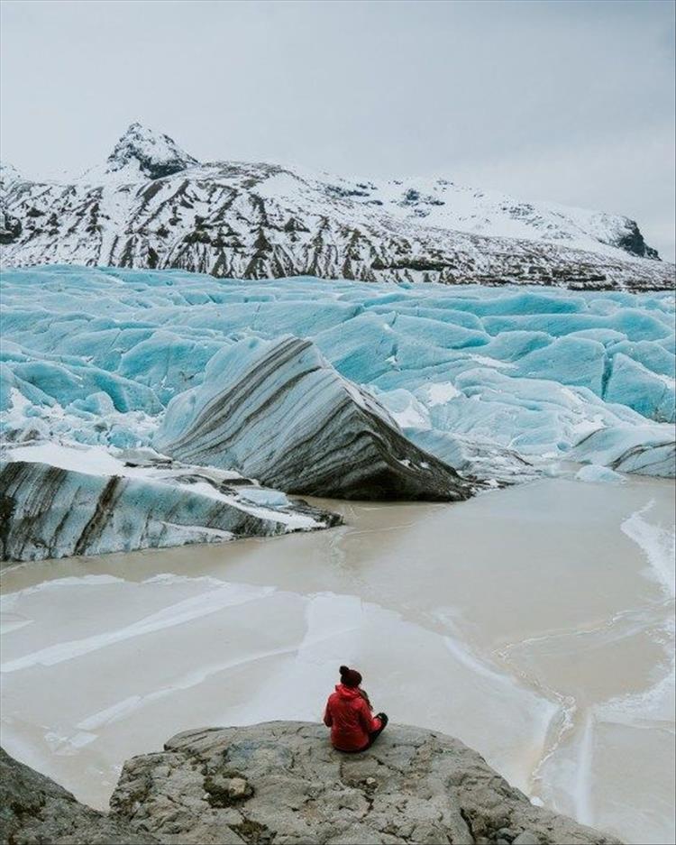 Iceland #lceland #Reykjavík #travelinReykjavík #icelandlagoons #icelandwinter #wintericeland , winter travel, travel tips, travel vlog, travel, travel tips