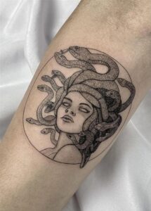 50 Fearless And Bold Medusa Tattoo Designs For You - Women Fashion ...
