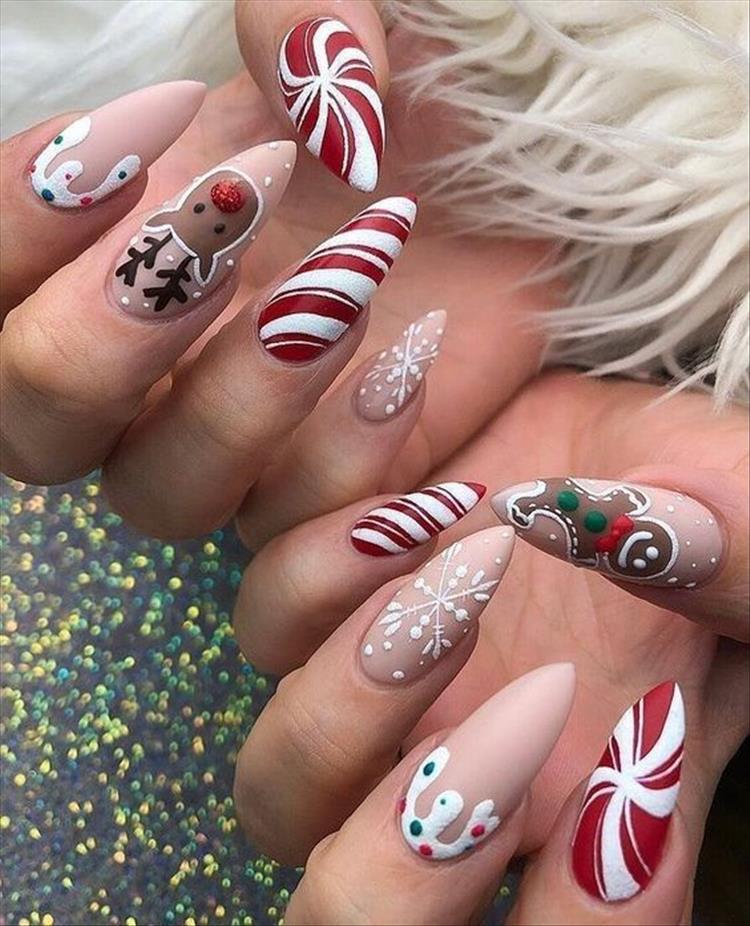 Gorgeous Winter Nail Designs To Make You Glam, Winter Nail, nail, nail design, nail art, Christmas nail , christmas, holiday nail, gorgeous nail, snowflick nail #nail #naildesign #nailart #holidaynail #christmasnail #Christmas #holiday #winternail #fallnail 