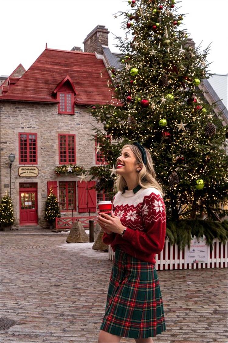 How To Arrange The Best Christmas Trip To Canada, Christmas, Christmas Trip, Canada, Winter Canada, Quebec, Vancouver, Ottawa, Banff, Canada Banff, Christmas Holiday #holidaytrip #christmastrip #Christmas #Quebec #CanadaChristmas #Christmasholiday #Christmastirp